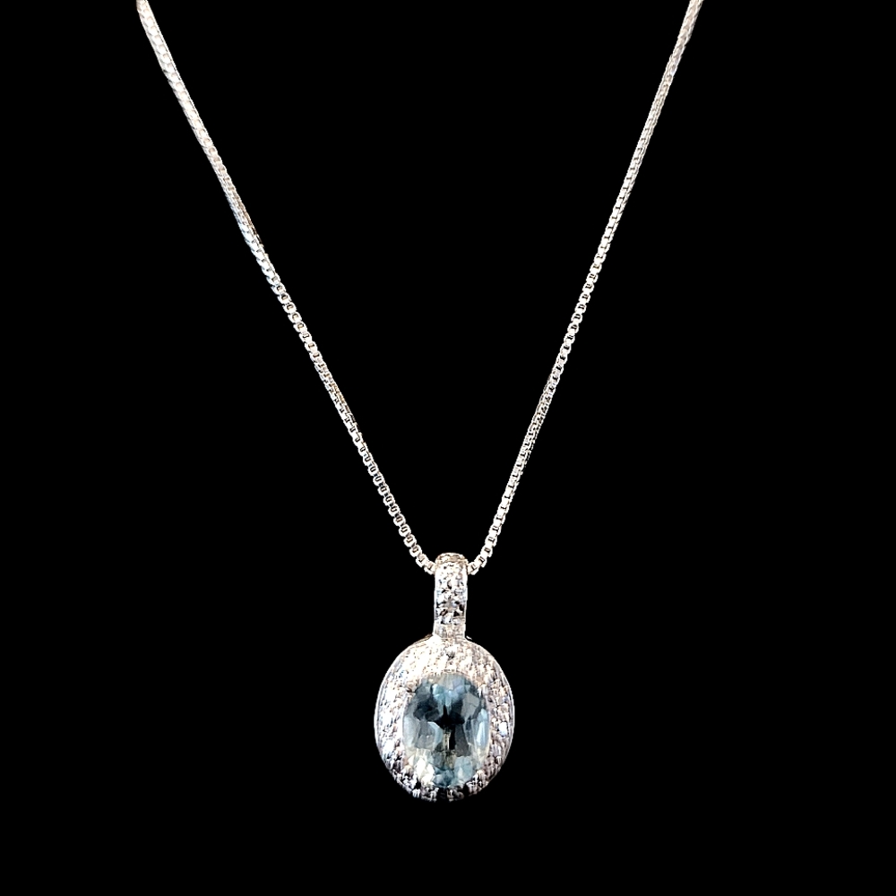 Aquamarine Stone and Silver chain stamped 935
